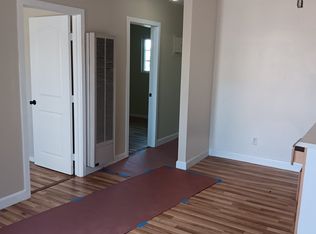 7623 S San Pedro St, Los Angeles, CA 90003