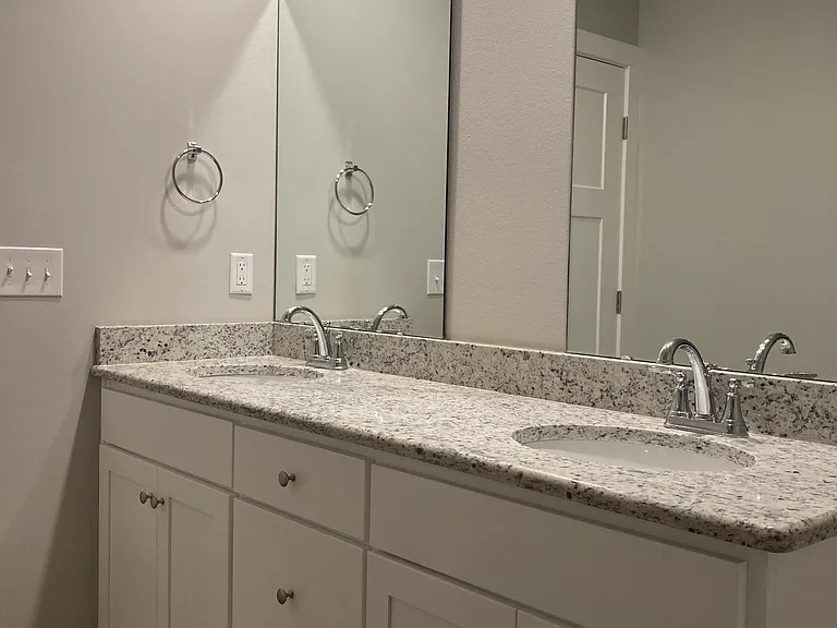 1000 S Brooks Ave #1002 — Photo 9