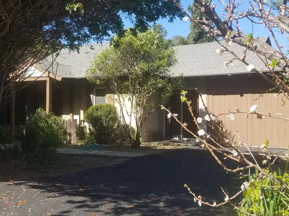 106 Taormina Ln, Ojai, CA 93023