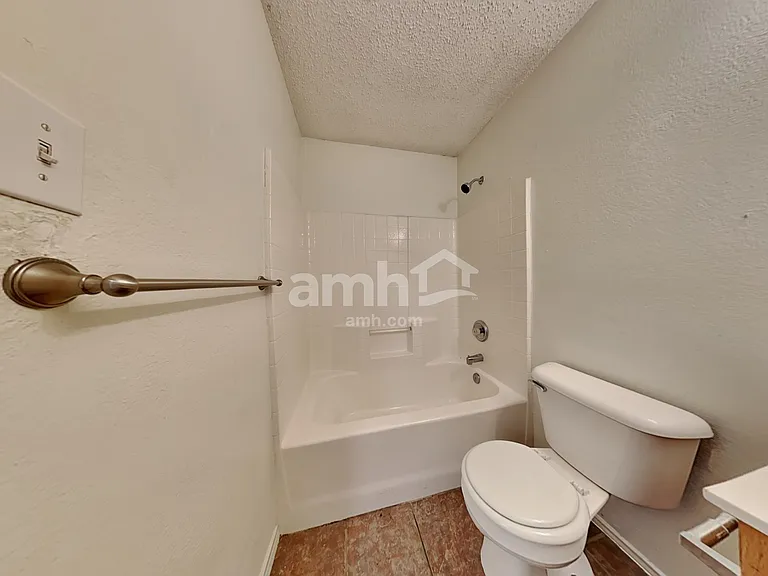 809 Encino Dr — Photo 16