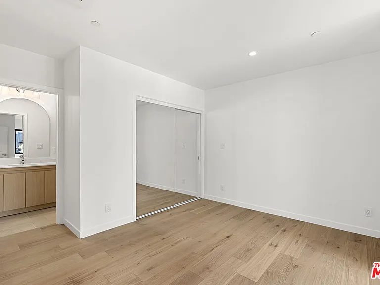 822 N Orange Grove Ave #822.5 — Photo 12