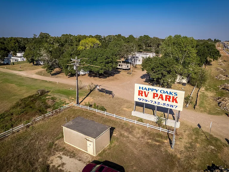 Located in Happy Oaks