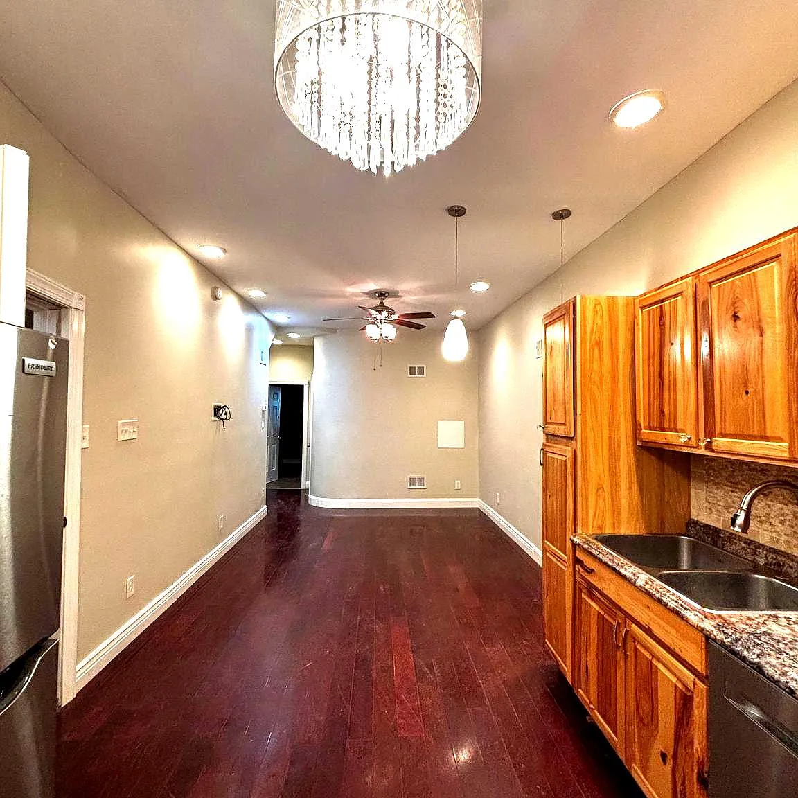 3111 W Montgomery Ave — Photo 3
