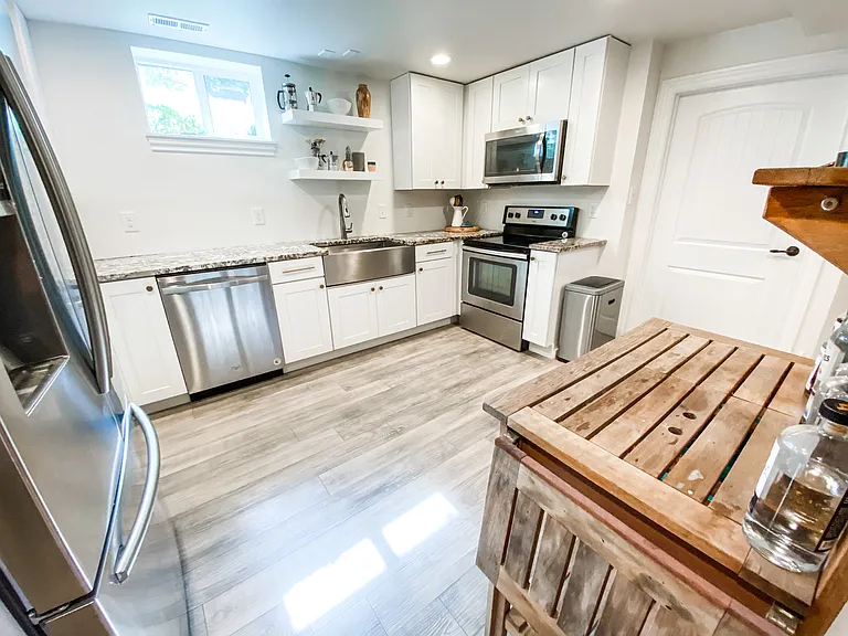 770 Loveland St #BASEMENT — Photo 7