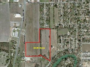 1074 B And B Rd, Seguin, TX 78155