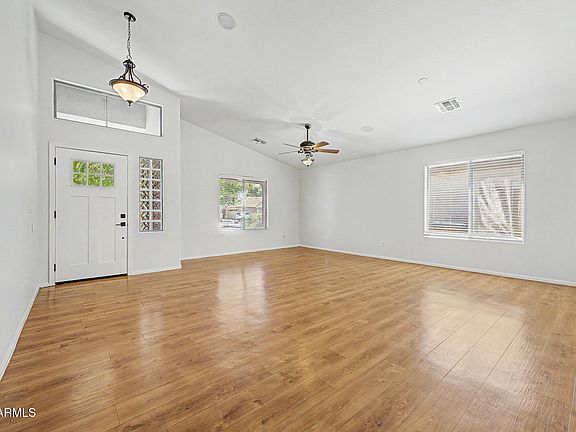 4th image of 1362 E ANGELINE Avenue