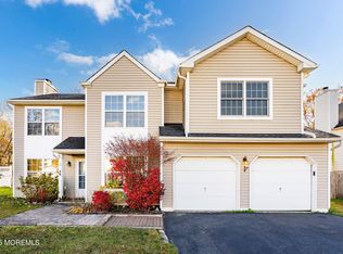 51 Sherrybrooke Dr, Howell, NJ 07731