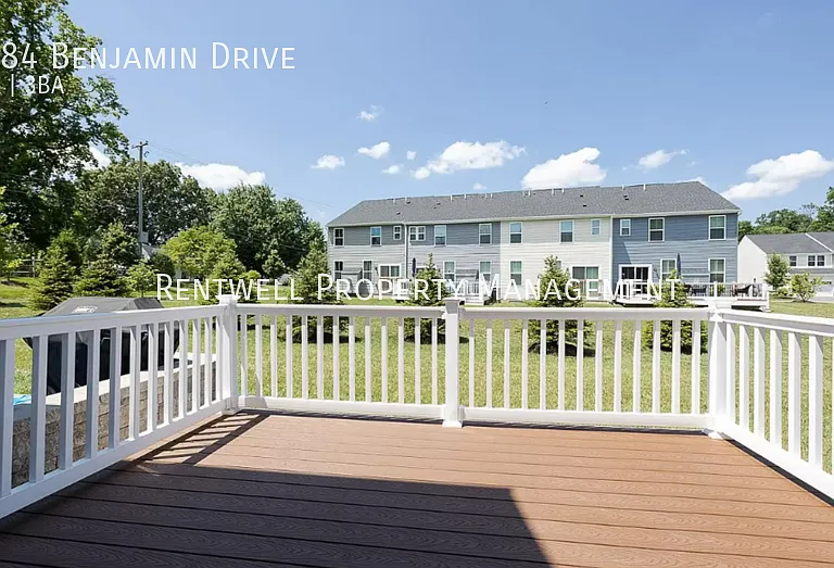 1284 Benjamin Dr — Photo 13