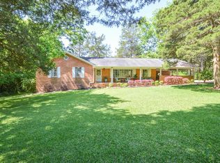 210 Windsor Rd, Starkville, MS 39759