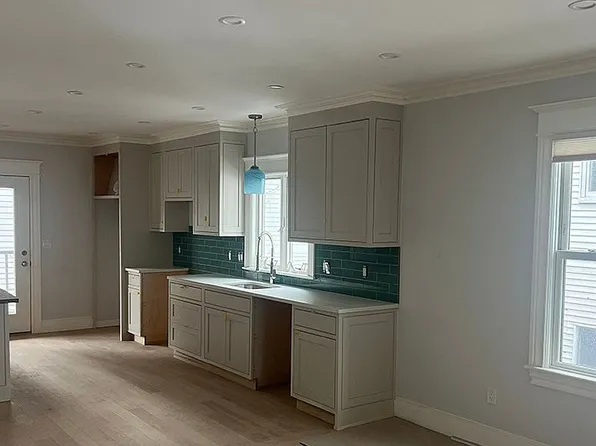 356 Broadway, Somerville, MA 02145