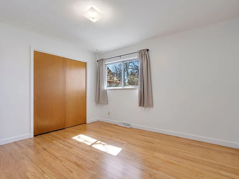 404 Cornell Ave — Photo 15