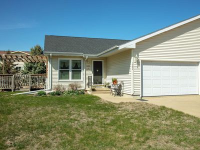 1404 Meadow View Ln, Waverly, IA, 50677
