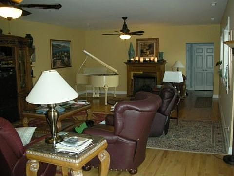Living Room/Dining Room