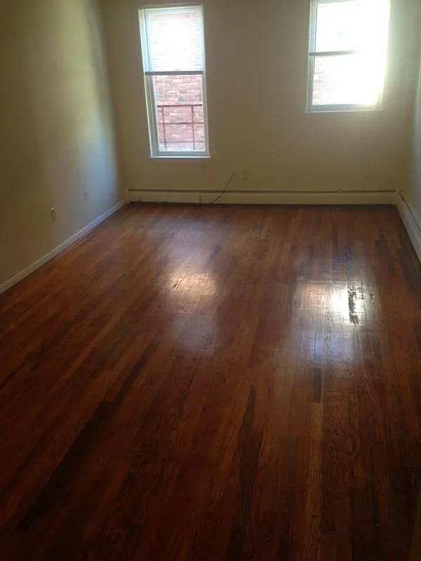 Morris Apartments — Photo 2
