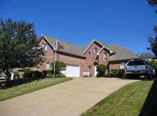 10036 Regent Row, Fort Worth, TX 76126