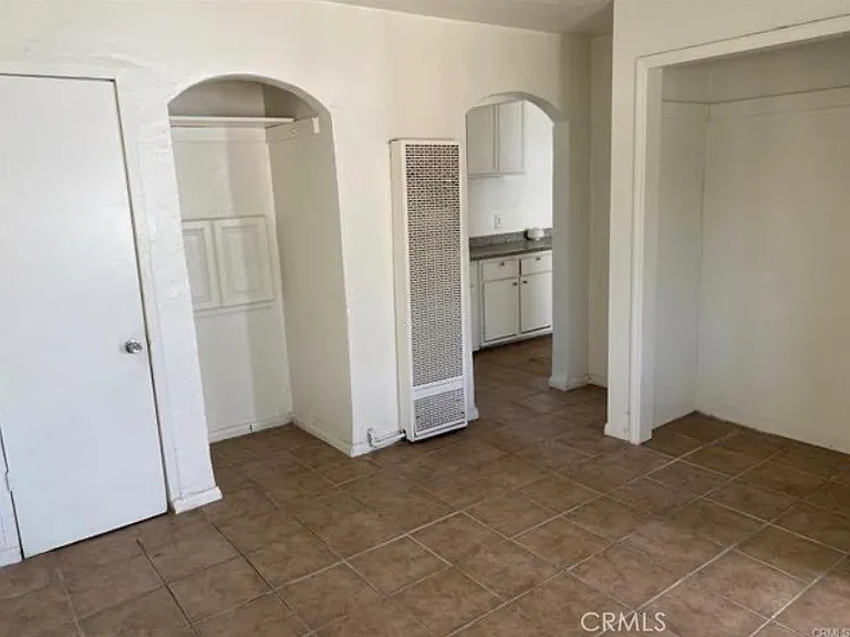 19216 Kendall Dr — Photo 6