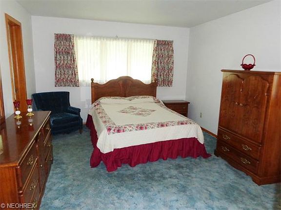 5th image of 338 Grant St