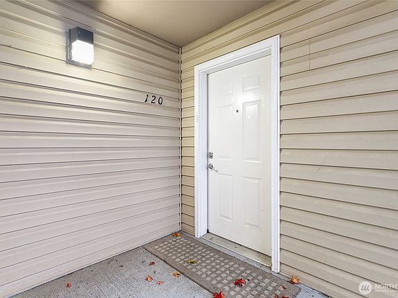 5th image of 631 W Horton Way #120