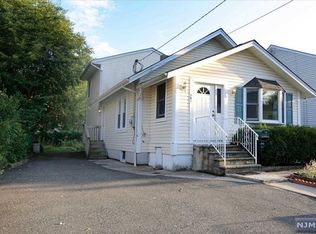 261 Lexington Ave, Dumont, NJ 07628