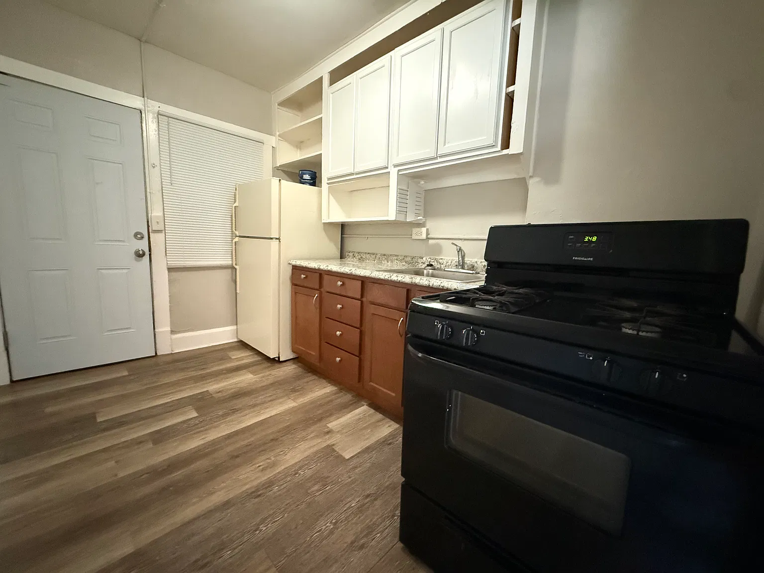 2 bed, $950 — Photo 3