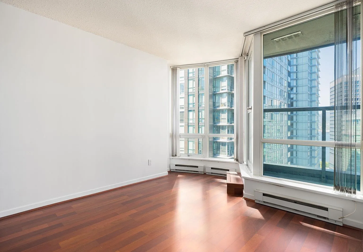 1 bed, 505 sqft, $2,395 — Photo 2