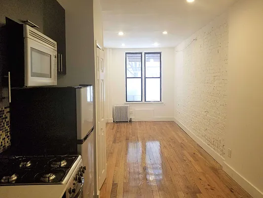 Rented by Igor Ger, LREB | media 8