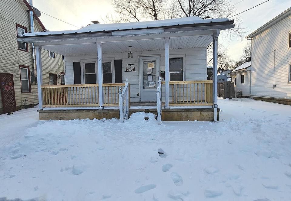 1st image of 321 Chestnut St