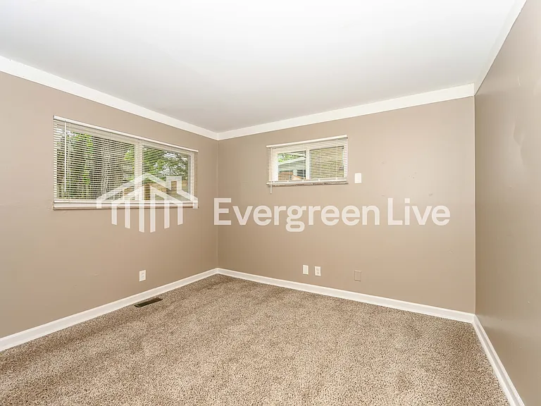 8968 Mockingbird Ln — Photo 13