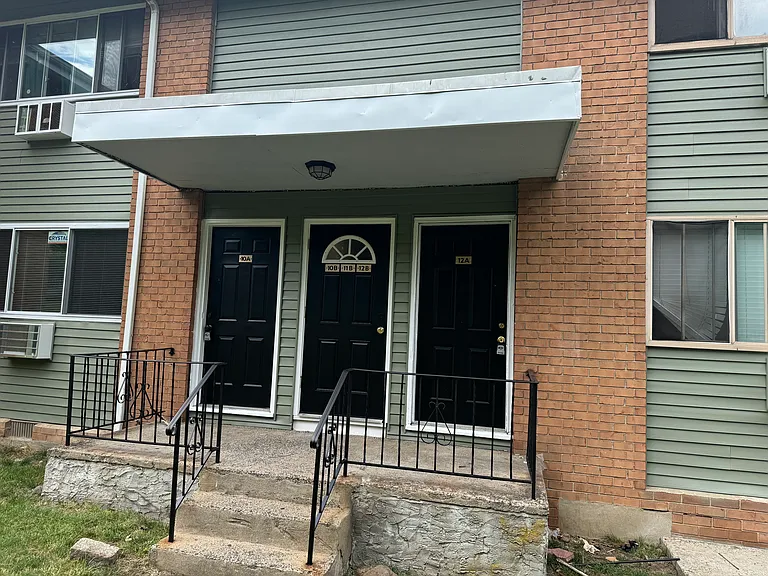 18 Waldron Ave #8D — Photo 4