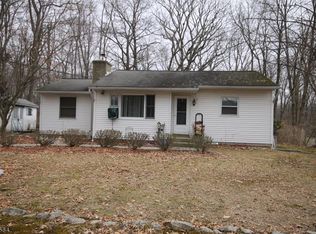 33 Lone Pine Trl, Newton, NJ 07860