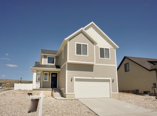 2011 E Telegraph Rd, Eagle Mountain, UT 84005