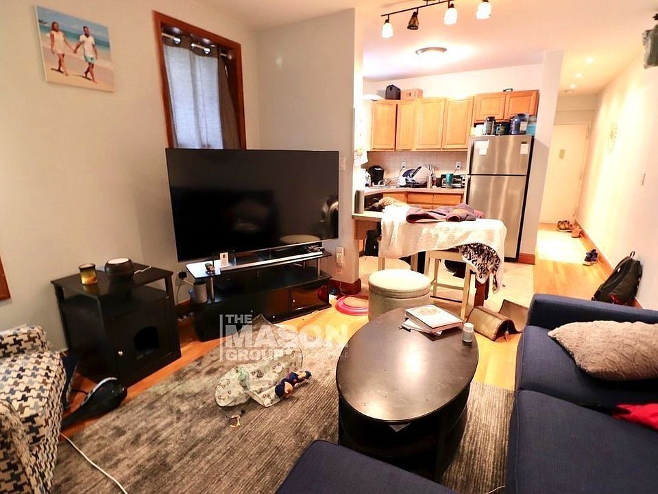 1st image of 706 Amsterdam Ave #3N