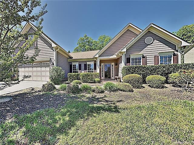 1st image of 2004 Willowcrest Dr