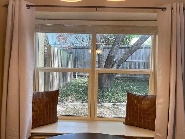 536 Essex Pl — Photo 12
