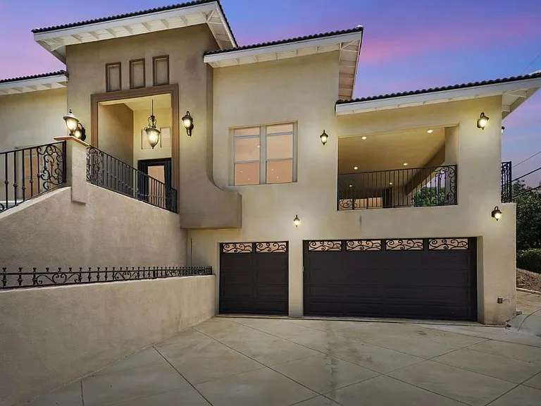 4598 Avocado Ave — Photo 4