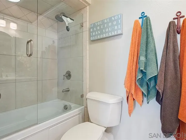 1720 Avenida Del Mundo #1607 — Photo 2