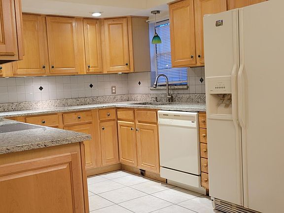 4th image of 5104 La Mancha Ct #3