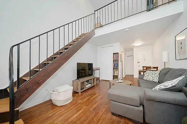 Rented by Living New York | media 2