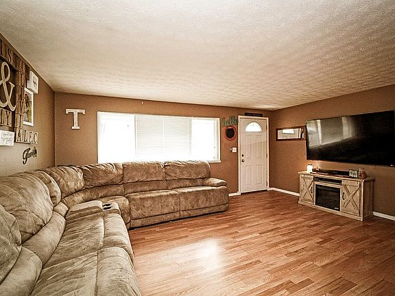 2nd image of 4727 Cordell Dr