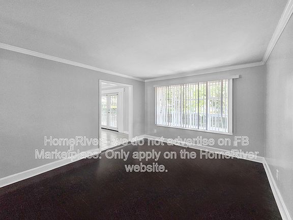 4th image of 4723 Westcrest Dr