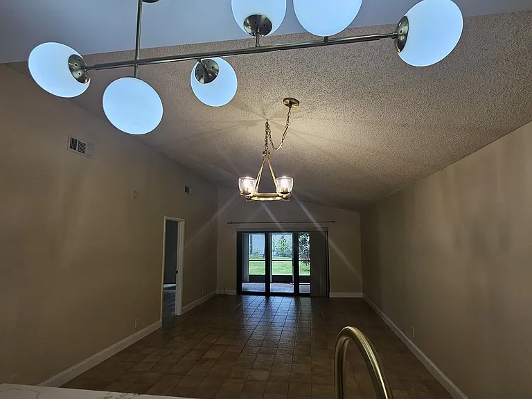 3752 Arelia Dr S — Photo 24