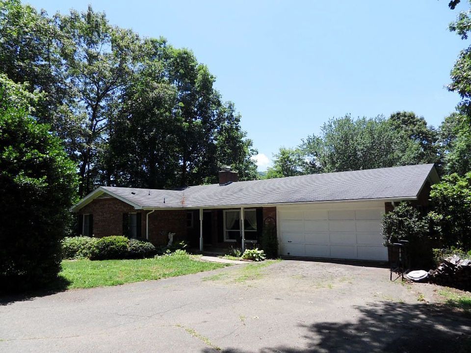 1st image of 76 Chateau Pl