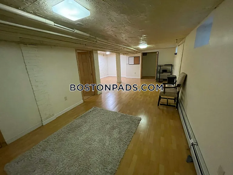 64 Pleasant St #1 — Photo 51