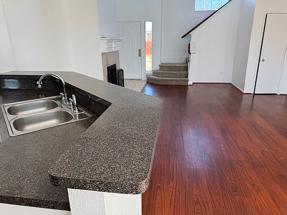 5th image of 309 Prairie Gulch Dr
