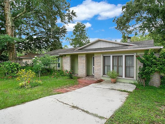 3rd image of 804 Osceola Trl #1