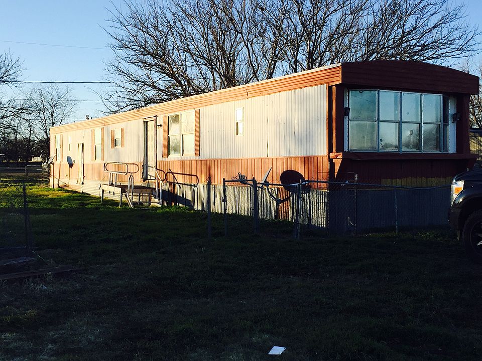 1st image of 904 S Park Ave