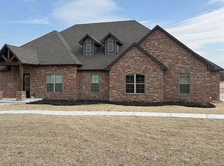 2045 E Rock Creek Rd, Tuttle, OK 73089