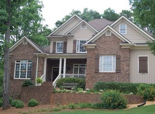 1061 Spring Lake Dr, Bishop, GA 30621