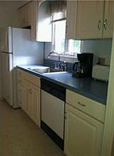 4th image of 476 Campus Dr