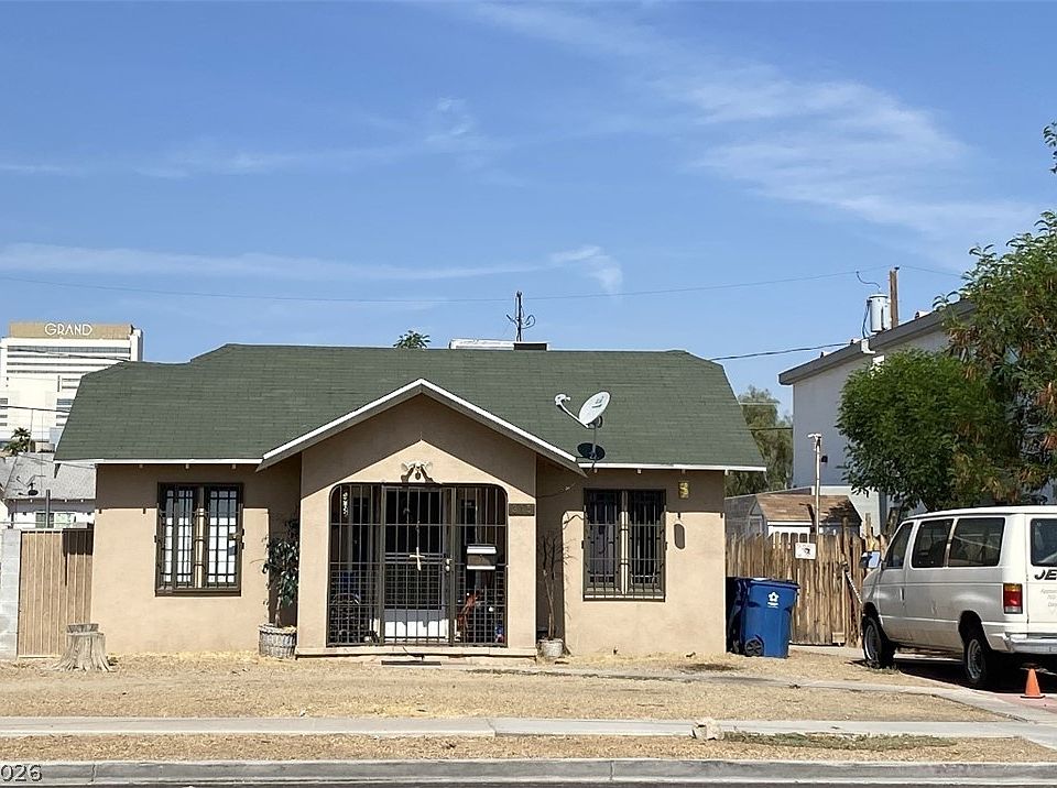1st image of 315 N 9th St